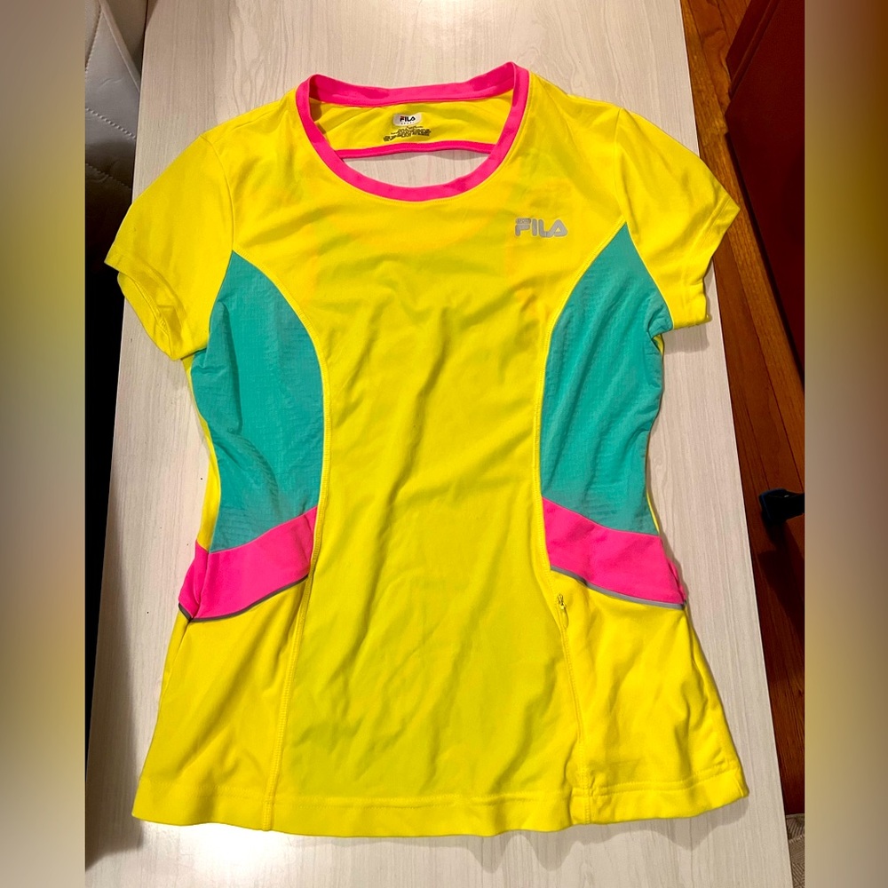 Fila Medium athletic top